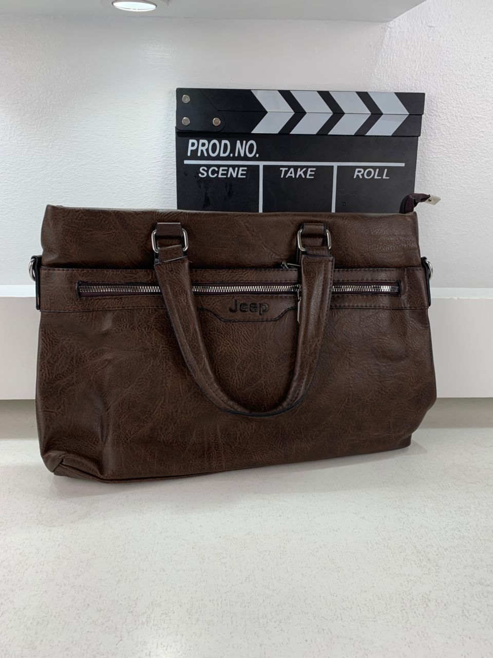 Cartable Homme en Simili Cuir Design Élégant Jeep 180551-12 Marron Foncé – حقيبة جلدية لون بني داكن تنزوت