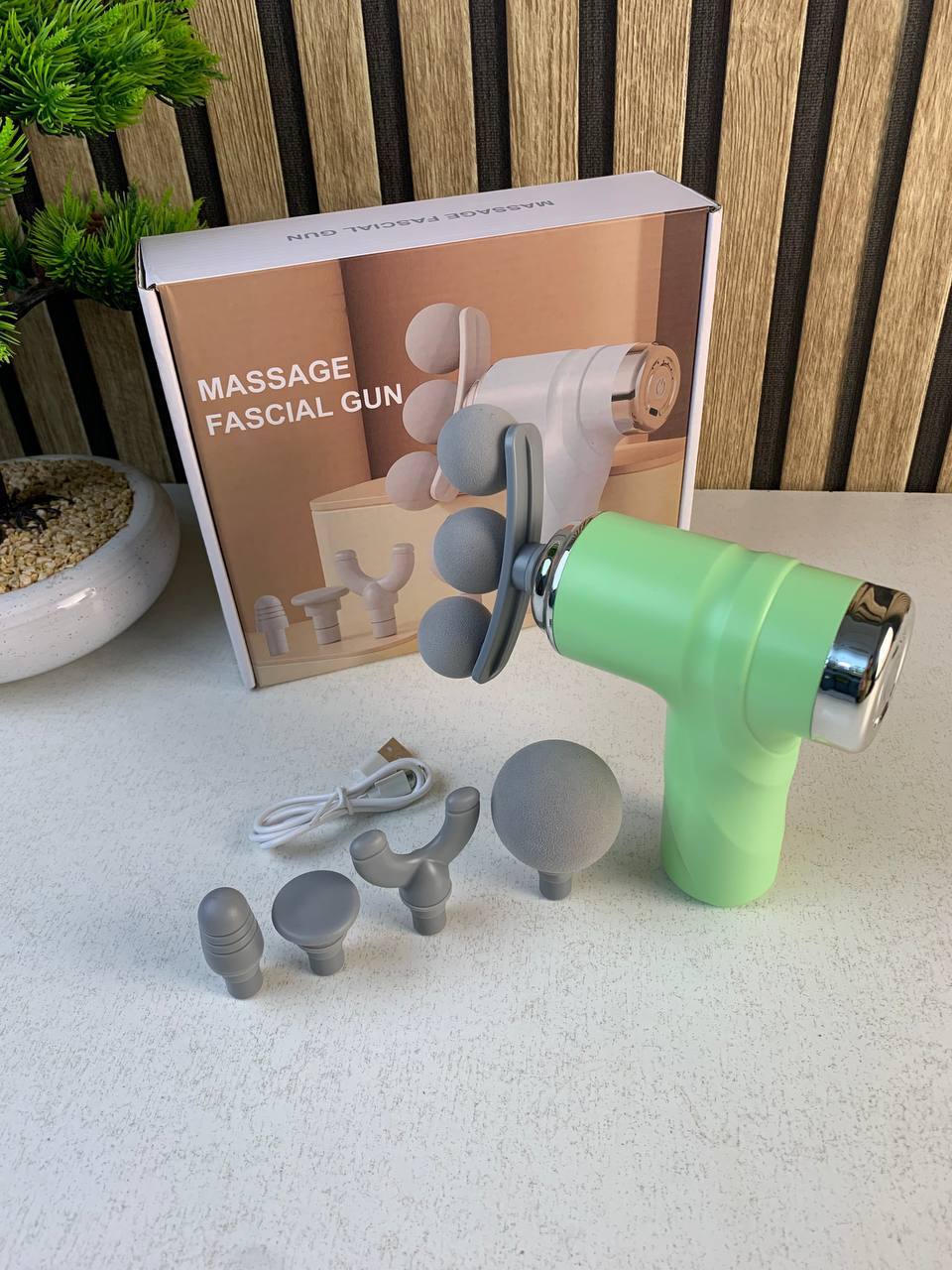 Pistolet de massage pour soulager la douleur 6 vitesses 4 têtes LM-810T - جهاز تدليك بعدة رِؤوس