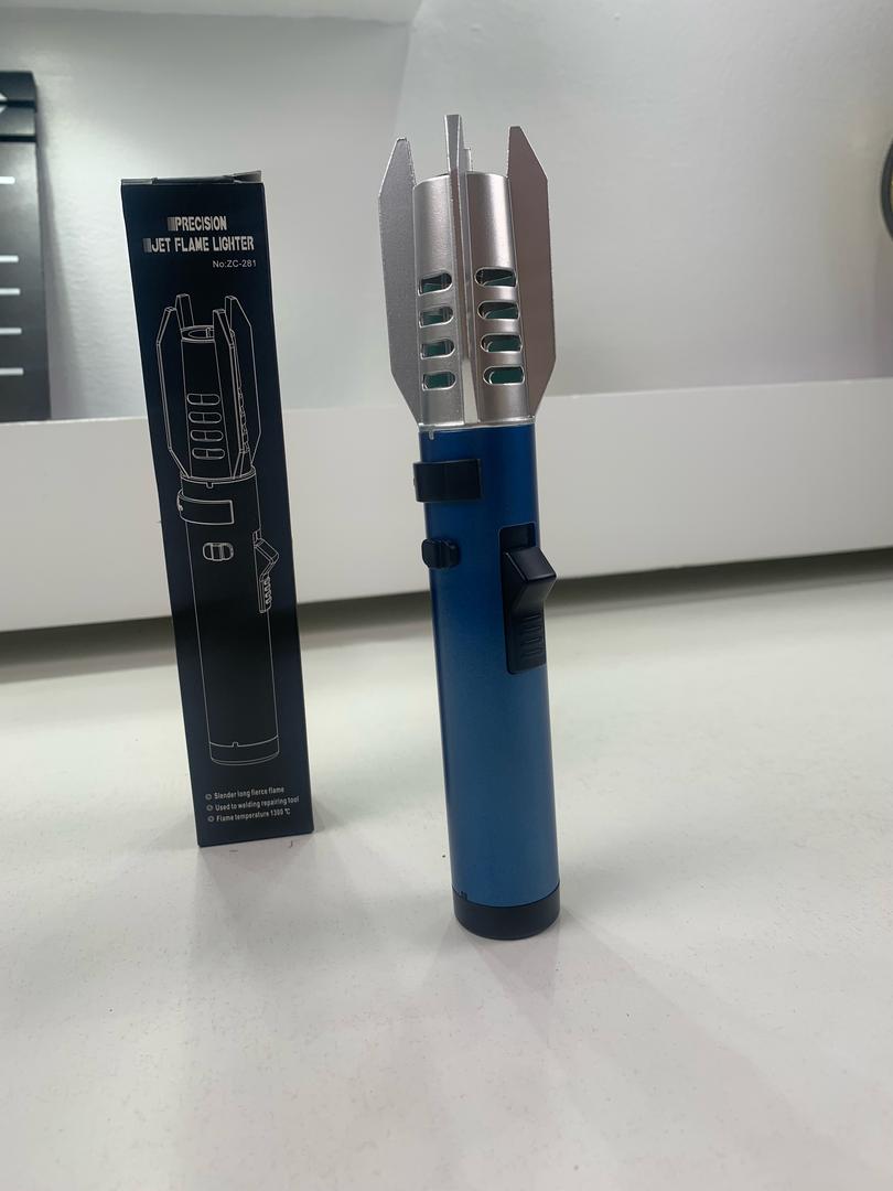 Briquet à flamme droite très puissant coupe-vent – موقد نار محمول تنزوت