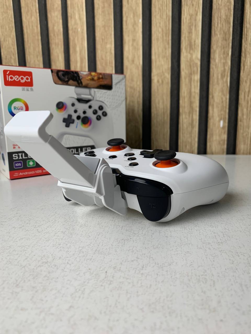 Manette-de-jeu-sans-fil-IPEGA-PG-9111-avec-boutons-silencieux-double-moteur-de-vibration-يد-تحكم-لاسلكية.png