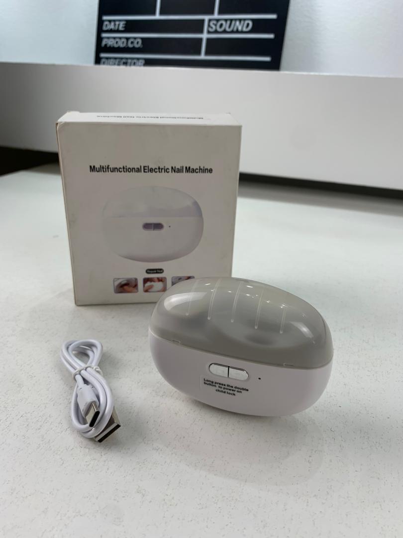 Coupe-ongles électrique 2 en 1 avec lumière LED – جهاز تقليم الأظافر للصغار والكبار تنزوت