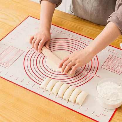 Tapis-de-p-tisserie-en-silicone-avec-graduations-pour-taler-la-p-te-بساط-تحضير-الحلويات.png