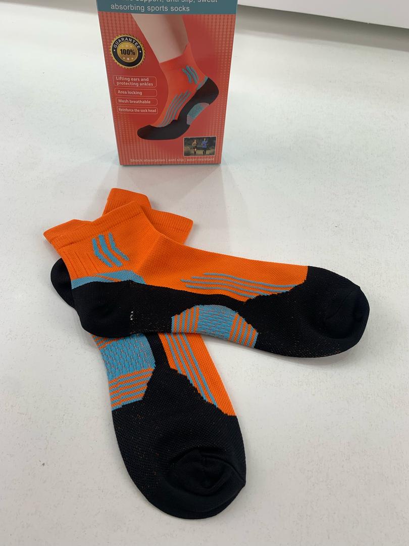 Chaussettes de Sport à la Cheville Antidérapant Orange – جوارب رياضية غير قابلة للإنزلاق تنزوت