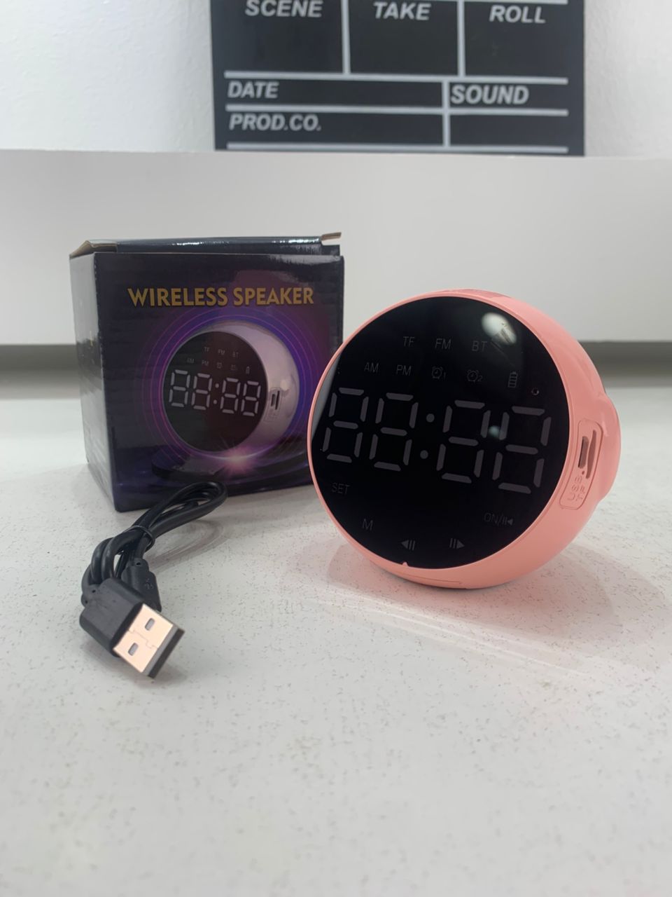 Haut Parleur Bluetooth et Réveil de bureau à LED numérique – مكبر صوت ومنبه إلكتروني تنزوت