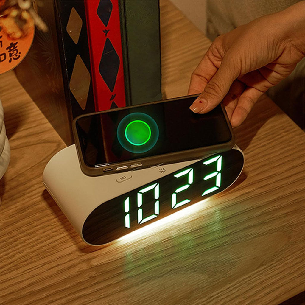 Horloge numérique LED et Chargeur Sans Fil GH9000 – ساعة منبه وشاحن لاسلكي تنزوت