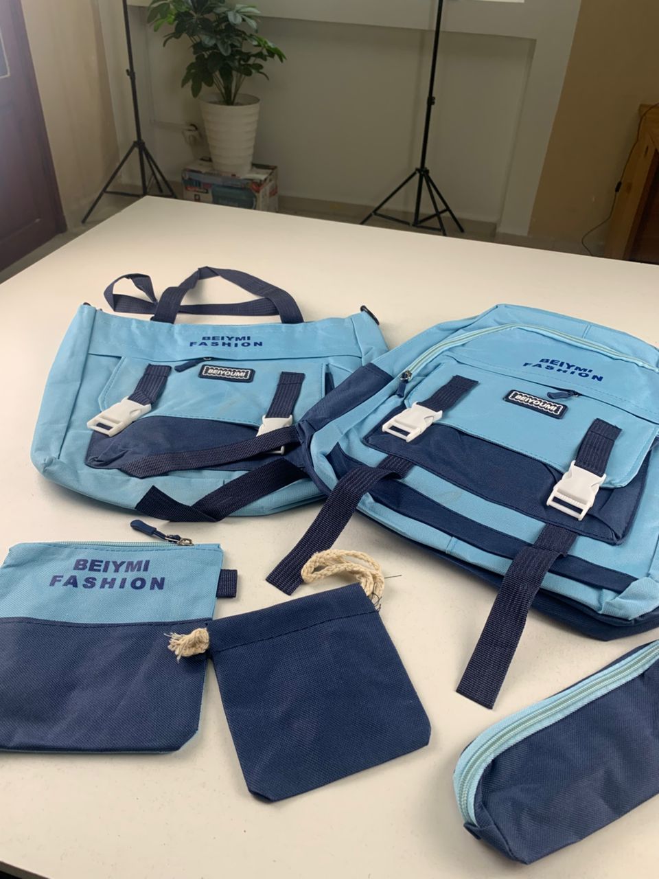 Ensemble-de-sacs-d-cole-Kawai-pour-adolescents-5Pcs-Bieyoumi-Fashion-Bleu-محفظة-5-قطع-كاواي-أزرق.png