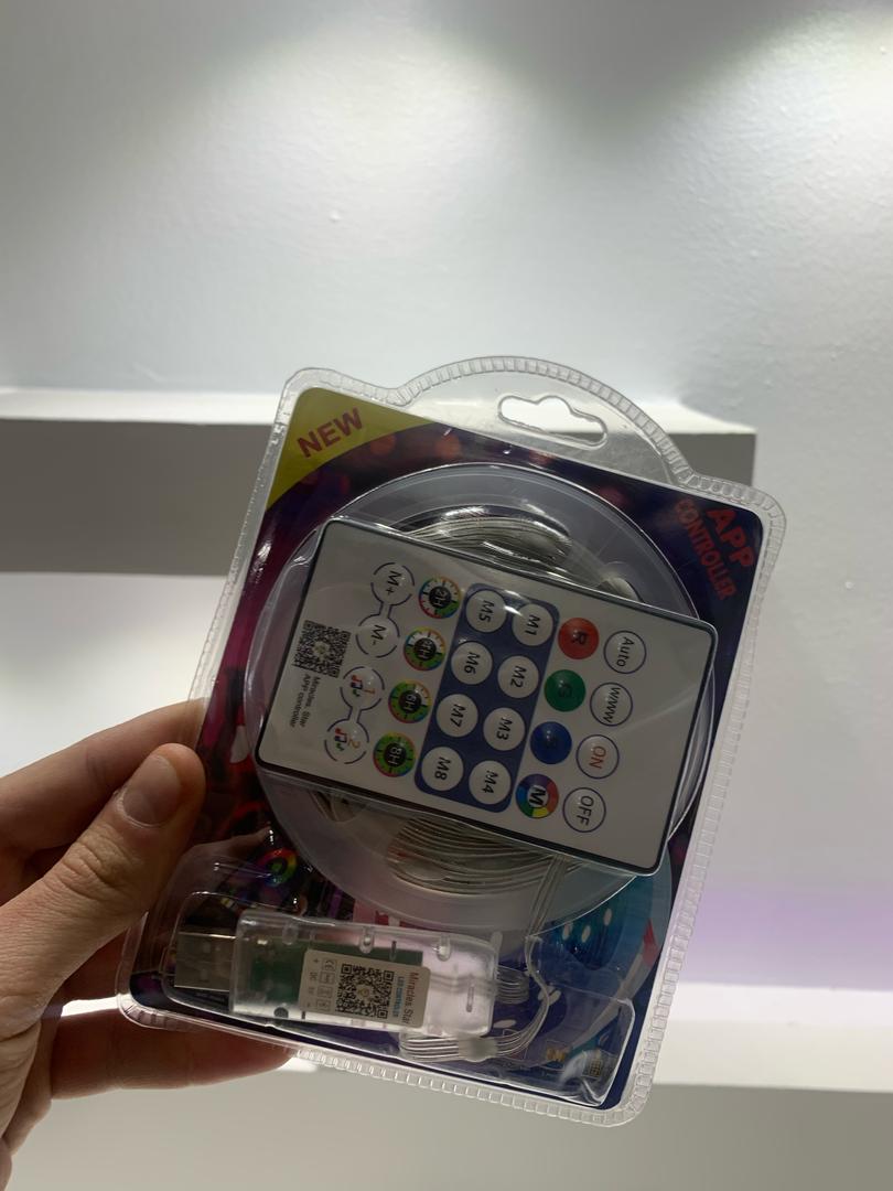 Guirlande-LED-RGB-Intelligente-USB-avec-App-5m-شريط-إضاءة-بطول-5-أمتار.png