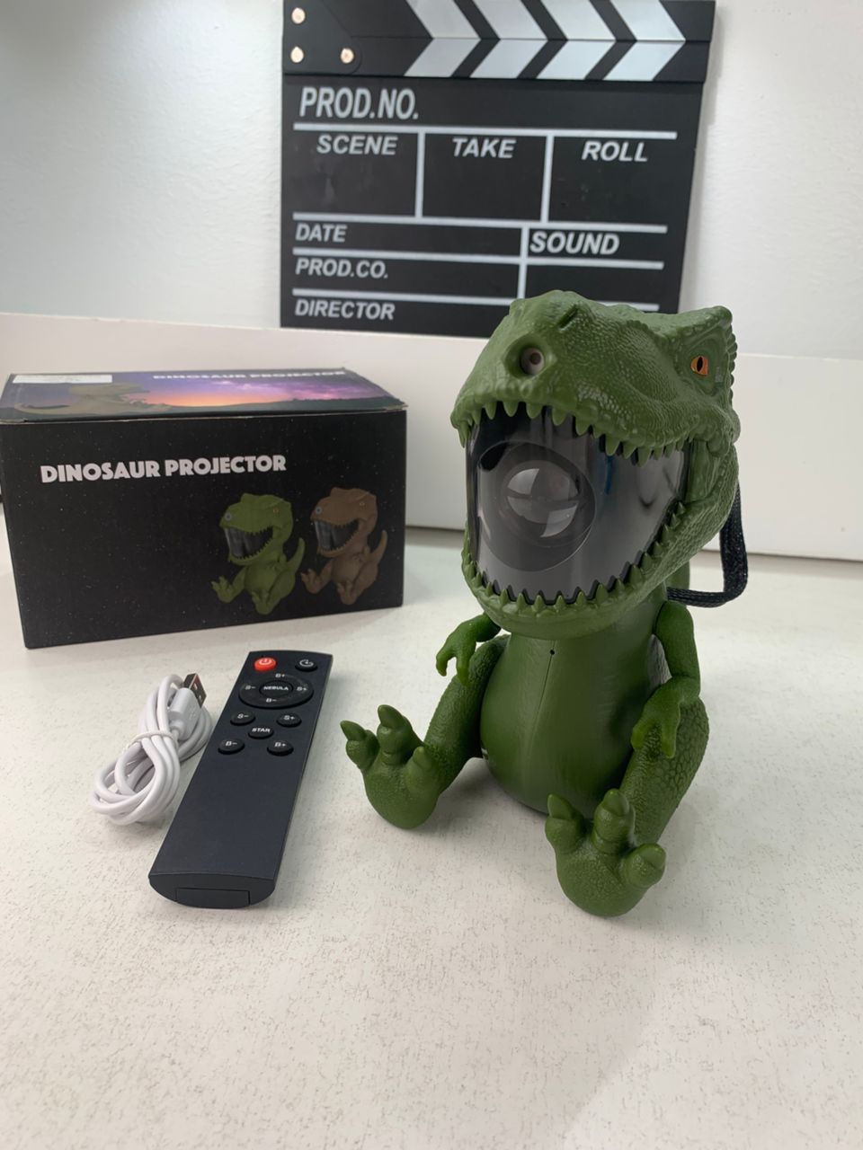 Dinosaure Projecteur Galaxie et Haut Parleur avec Télécommande – جهاز عرض نجوم ومكبر صوت تنزوت