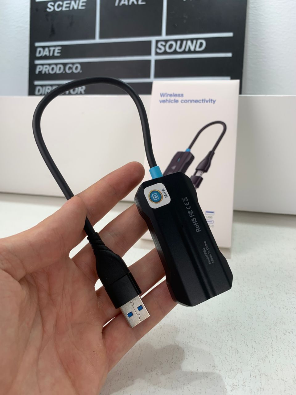 Adaptateur USB CarPlay Sans Fil pour Voitures - جهاز ميديا ذكي للسيارات