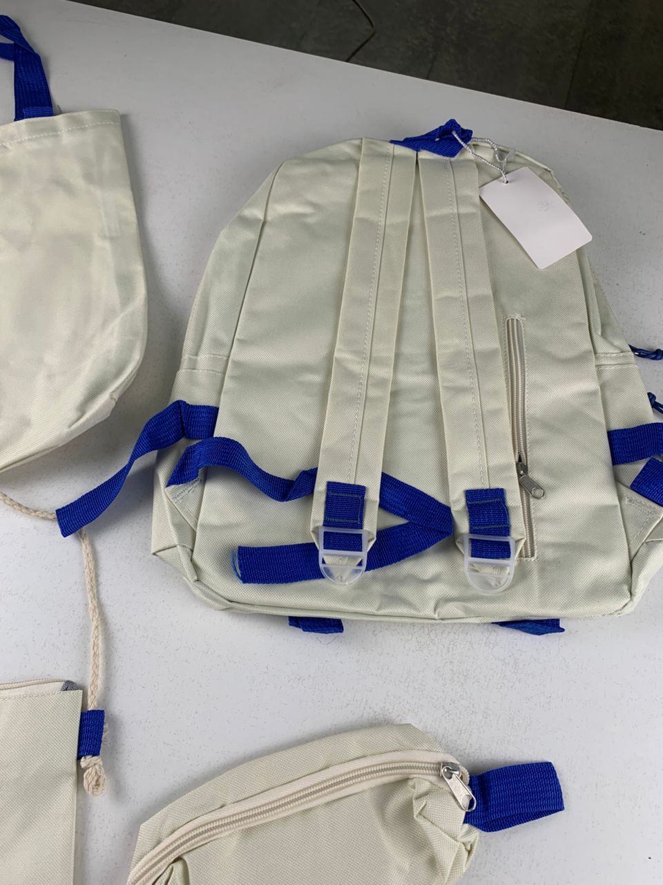 Ensemble de sacs d’école Kawai pour adolescents 4Pcs Lapin X Blanc – محفظة 4 قطع كاواي أبيض تنزوت