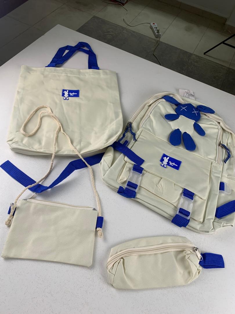 Ensemble de sacs d’école Kawai pour adolescents 4Pcs Lapin X Blanc – محفظة 4 قطع كاواي أبيض تنزوت