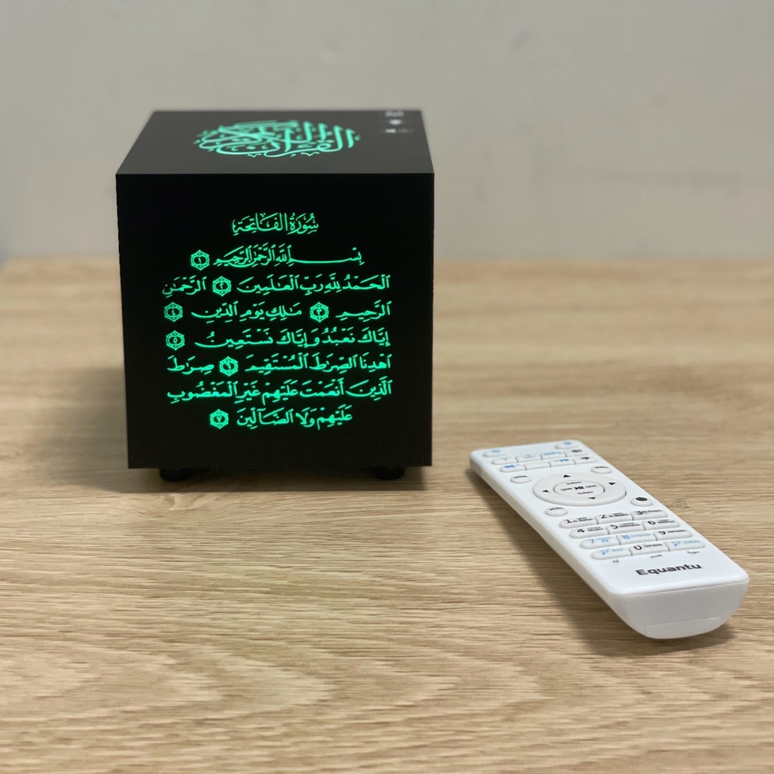Cube-du-Al-Quran-avec-Contr-le-via-Application-Mobile-et-T-l-commande-جهاز-تلاوة-القرآن-الكريم.png