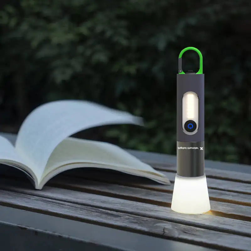 Lampe de poche LED zoomable 4 modes, Rechargeables 1800mAh تنزوت