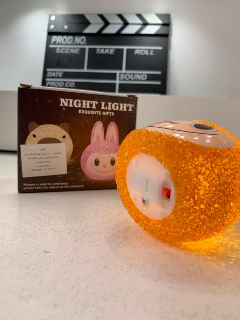 Mini Veilleuse pour Chambre d’Enfants Éclairage Doux et Ambiance Magique – مصباح لغرف الأطفال تنزوت