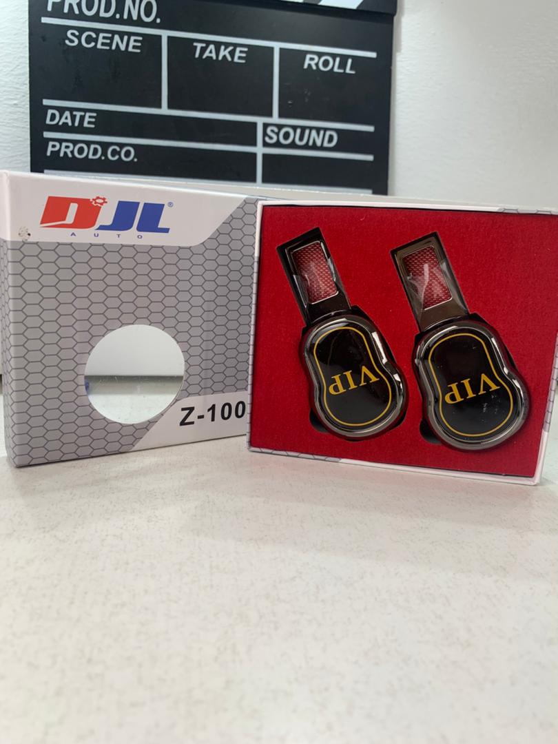 Attache Ceinture pour voiture 2Pcs Design VIP تنزوت