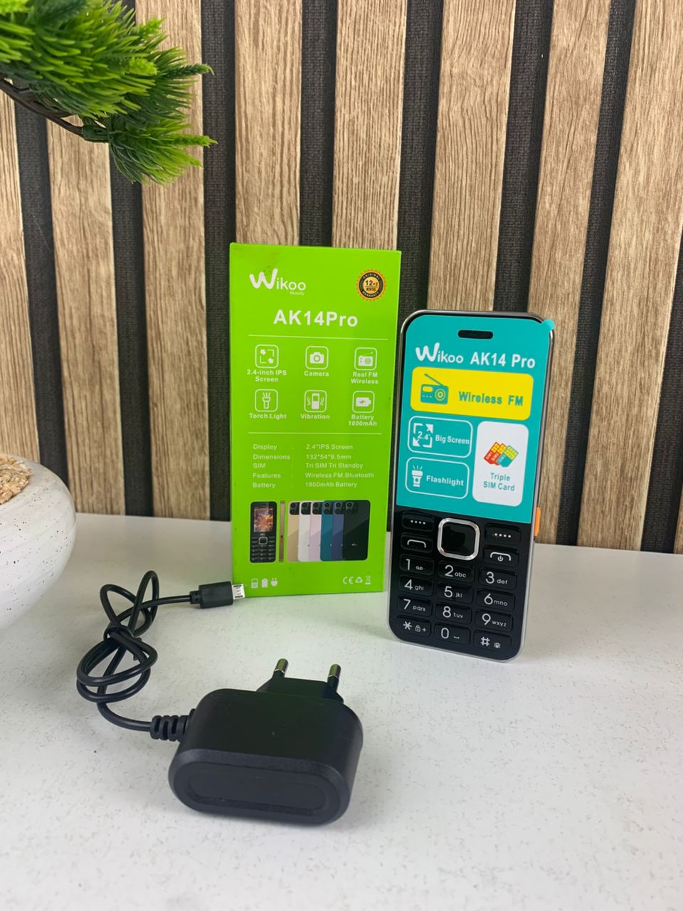 Téléphone Portable Wikoo AK14 Pro Triple SIM – هاتف نقال تنزوت