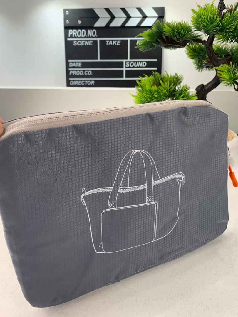 Sac de voyage pliable et léger pour articles personnels – حقيبة سفر قابلة للطي تنزوت