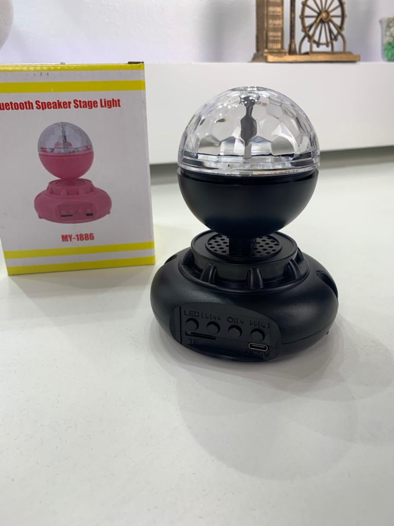 Projecteur-LED-de-Sc-ne-avec-Haut-Parleur-جهاز-عرض-مع-مكبر-صوت.png