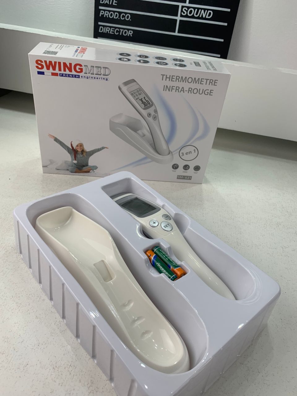 SWINGMED-Thermom-tre-Infrarouge-Frontal-avec-Support-3en1-مقياس-حراري-مع-حامل.png