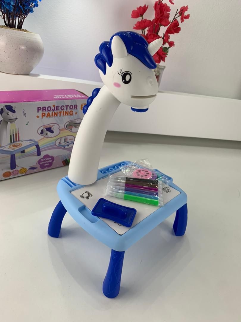 Jouet-Projecteur-de-Dessin-Aolieh-Table-de-Dessin-ducative-pour-Enfants-avec-Projecteur-LED-et-Accessoires-لعبة-جهاز-عرض-الرسم-للأطفال.png