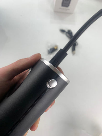 Compresseur-d-Air-Portable-150-PSI-avec-Lampe-LED-منفاخ-هواء-محمول-مع-إضاءة.png