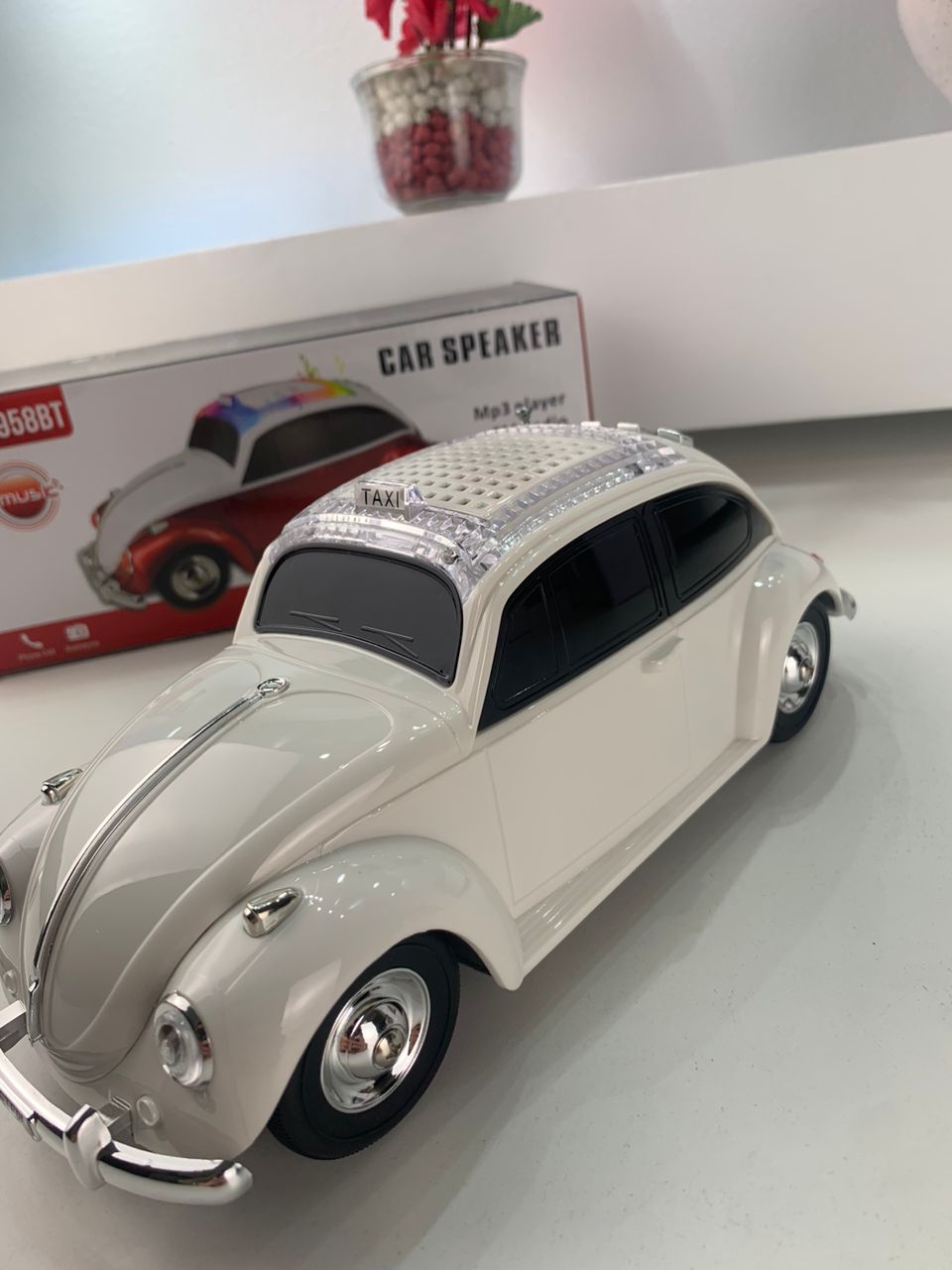 Haut-parleur-Bluetooth-sans-fil-Beetle-Voiture-سيارة-مكبر-صوت-بلوتوث-لاسلكي.png