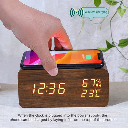 Réveil numérique de bureau en bois avec socle de charge sans fil Qi - تنزوت