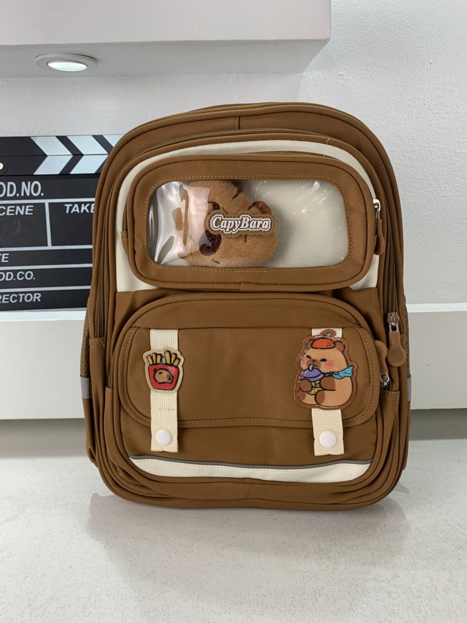 Sac à Dos Enfant Ludique avec Plusieurs Compartiment et un Peluche LM-5122 Marron – حقيبة ظهر للأطفال بني تنزوت
