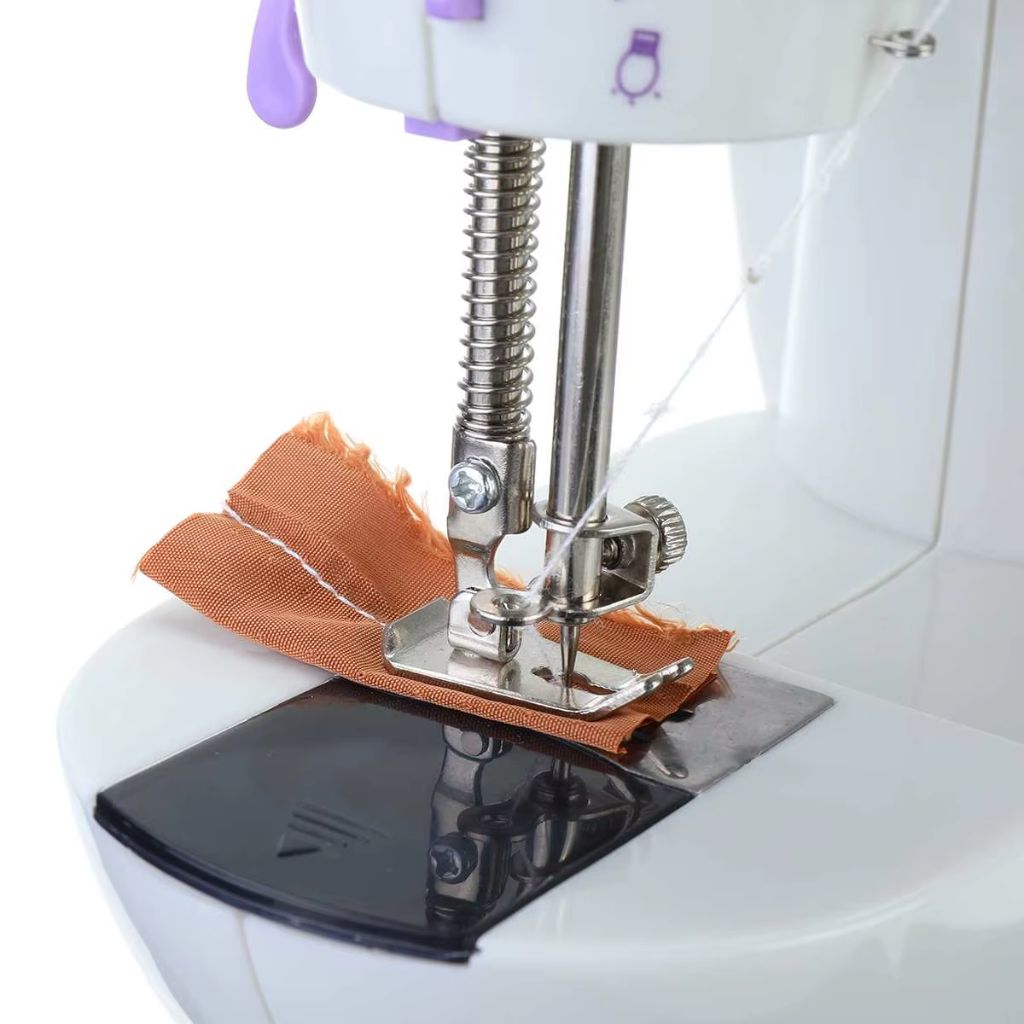 Machine-Coudre-lectrique-Portable-avec-Table-ماكينة-خياطة-كهربائية-محمولة-مع-طاولة.png