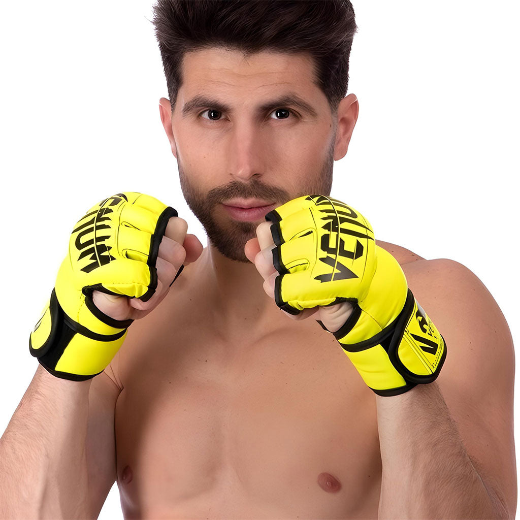 Gants-de-Boxe-et-MMA-Demi-Doigts-de-Haute-Qualit-قفازات-البوكس.png