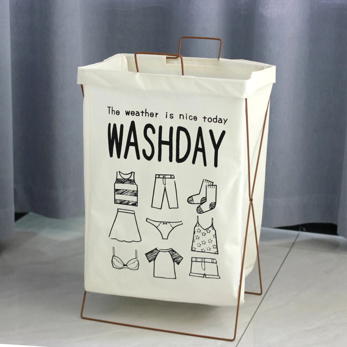 Panier-Linge-Pliable-Avec-Support-En-Fer-en-forme-de-X.png