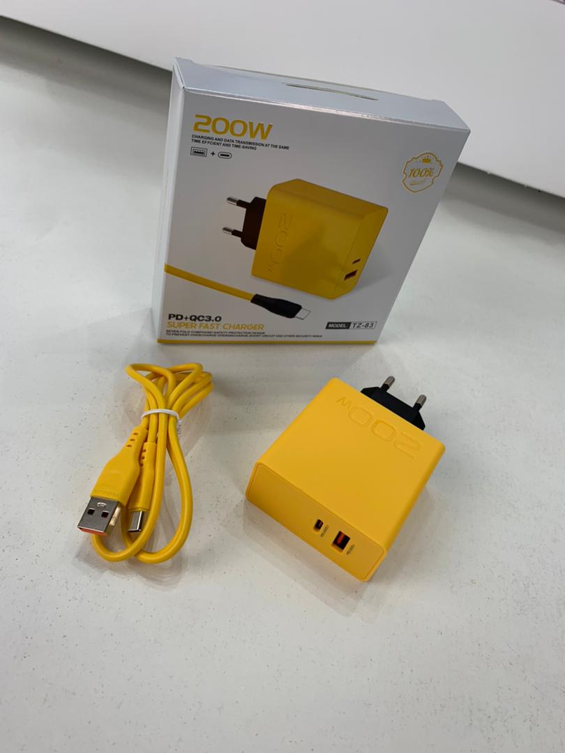 Chargeur-Ultra-Rapide-USB-PD-2-en-1-Type-C-200W-شاحن-سريع-بقدرة-200-واط.png