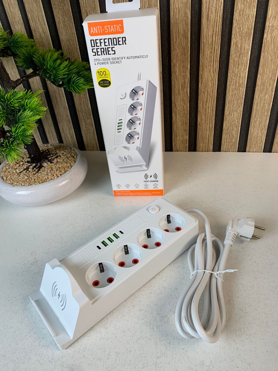 Multiprise 4 SOCKET 2500W avec USB, Type-C et chargement sans fil – مقبس طاقة وشاحن لاسلكي - تنزوت
