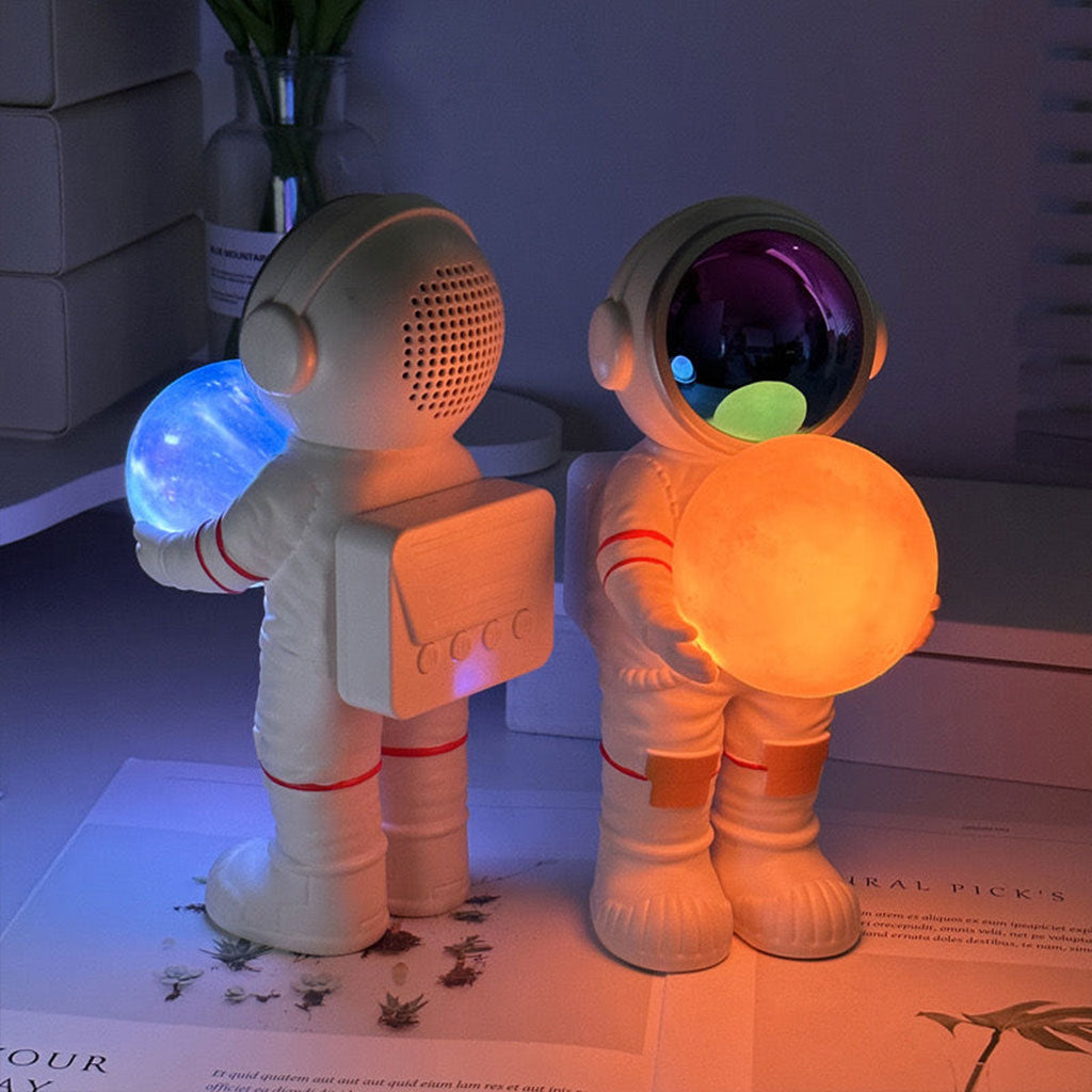Haut-parleur-et-lampe-astronaute-id-ale-pour-la-d-coration-de-chambre-YM-008-مصباح-ومكبر-صوت-بلوتوث.png