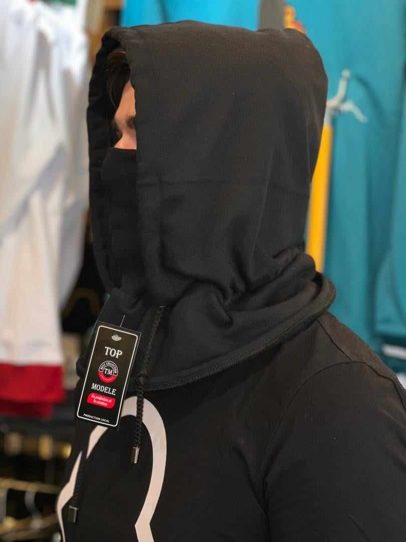 Cagoule-d-hiver-pour-moto-avec-capuche.png