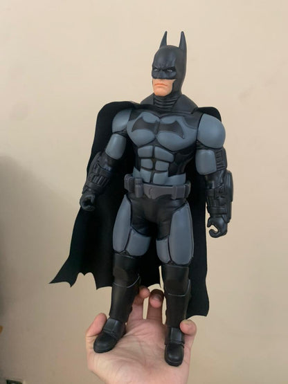Figurine-G-ante-Batman-30-cm-en-PVC-Le-Chevalier-Noir-Collectionner.png