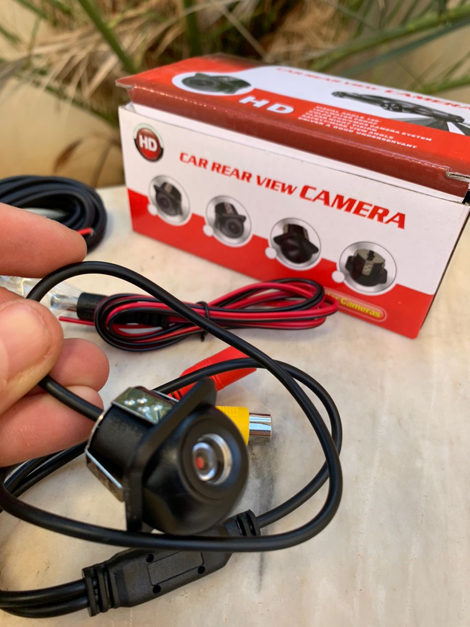 Cam-ra-de-recul-pour-voiture-avec-grand-angle-HD-Z-185.png