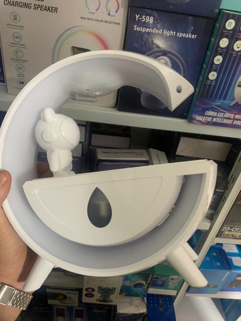 Haut-Parleur-Bluetooth-et-Humidificateur-anti-gravit-en-forme-de-G.png