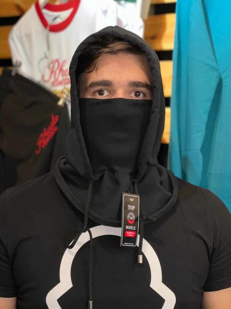 Cagoule-d-hiver-pour-moto-avec-capuche.png