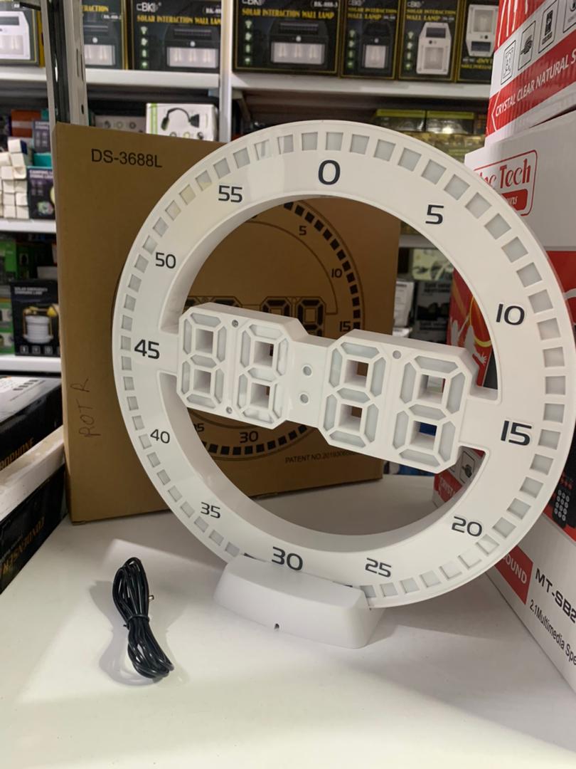 Horloge murale numérique 3D تنزوت