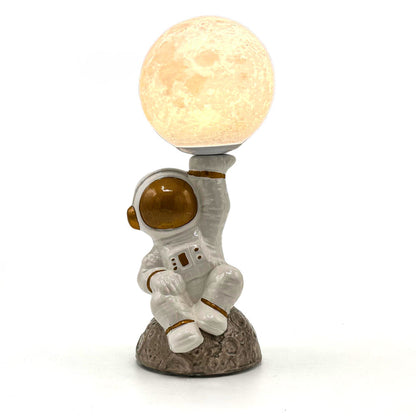 Veilleuse-Astronaute-et-Lampe-de-Table-en-C-ramique.png