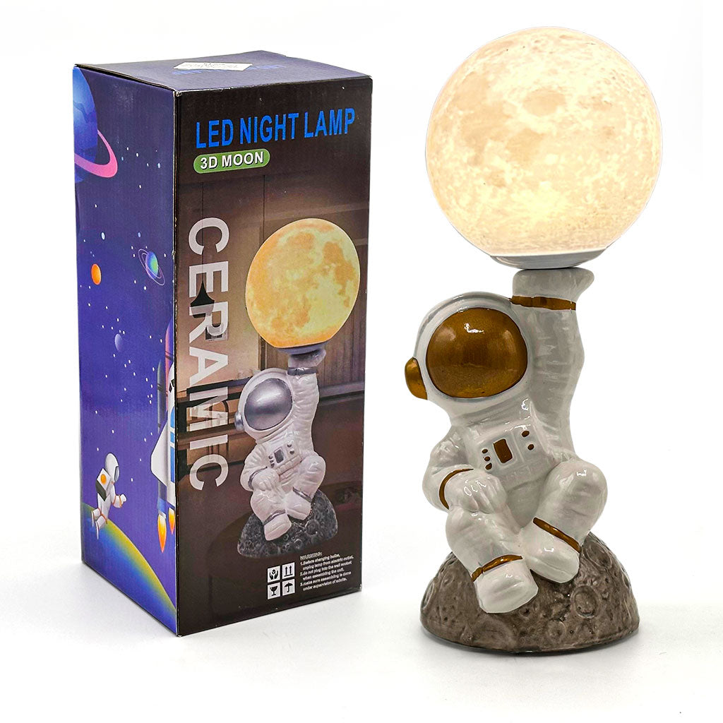 Veilleuse-Astronaute-et-Lampe-de-Table-en-C-ramique.png