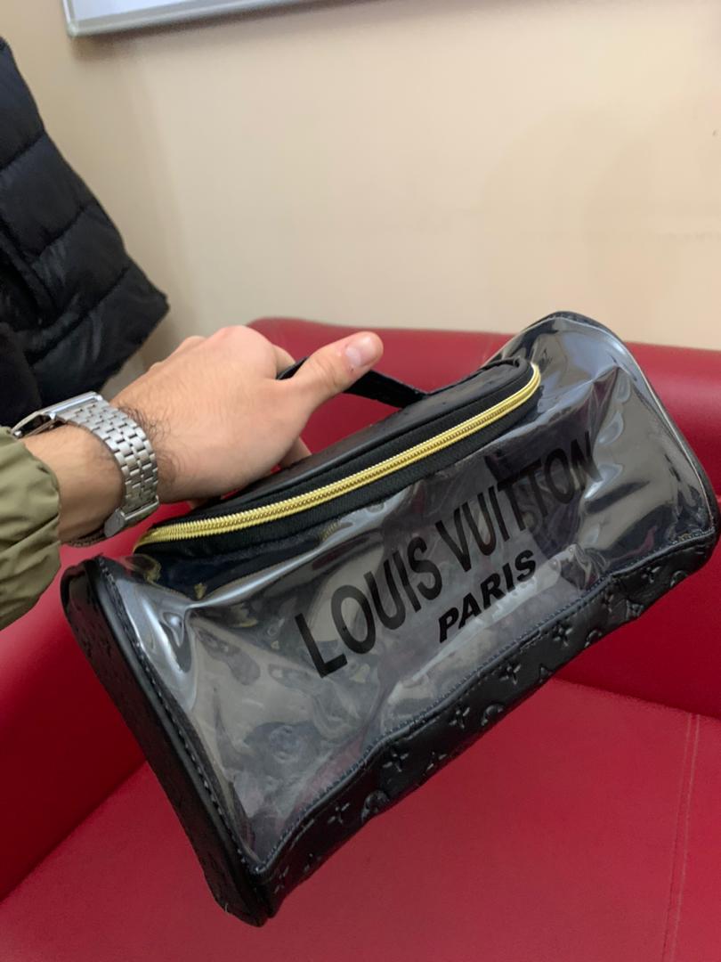 Pochette de Bain pour Produits Cosmétiques LV Unisexe – حقيبة أغراض الحمام تنزوت