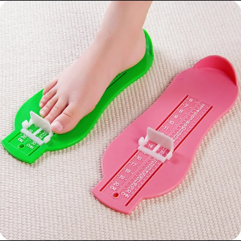 Règle de mesure de la taille des chaussures pour enfants – أداة قياس القدم للأطفال تنزوت