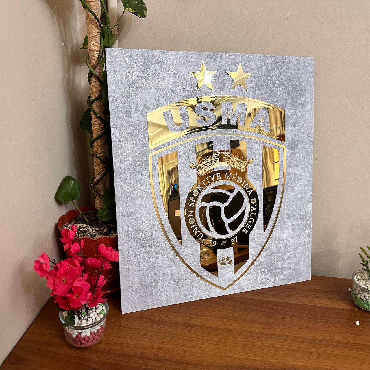 Cadre-en-Acrylique-Effet-Gold-Miroir-Motif-Club-USMA.png