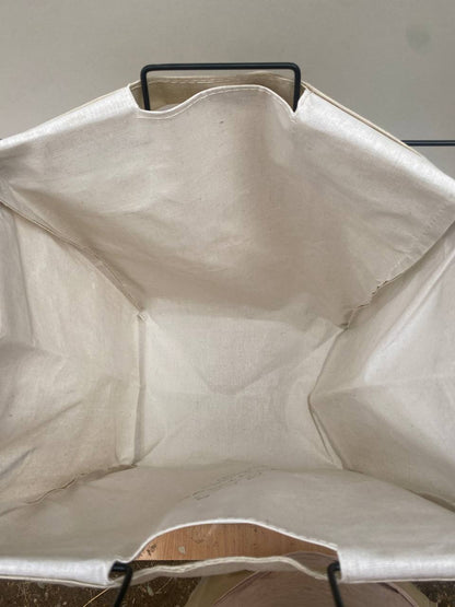 Panier-Linge-Pliable-Avec-Support-En-Fer-en-forme-de-X.png