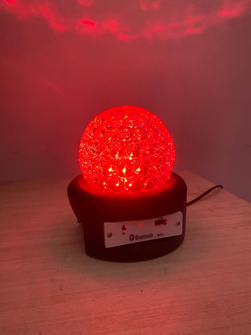 Boule-magique-Disco-Ball-haut-parleur-Bluetooth-USB-color-e-rotative-360-degr-s-6-Colors.png