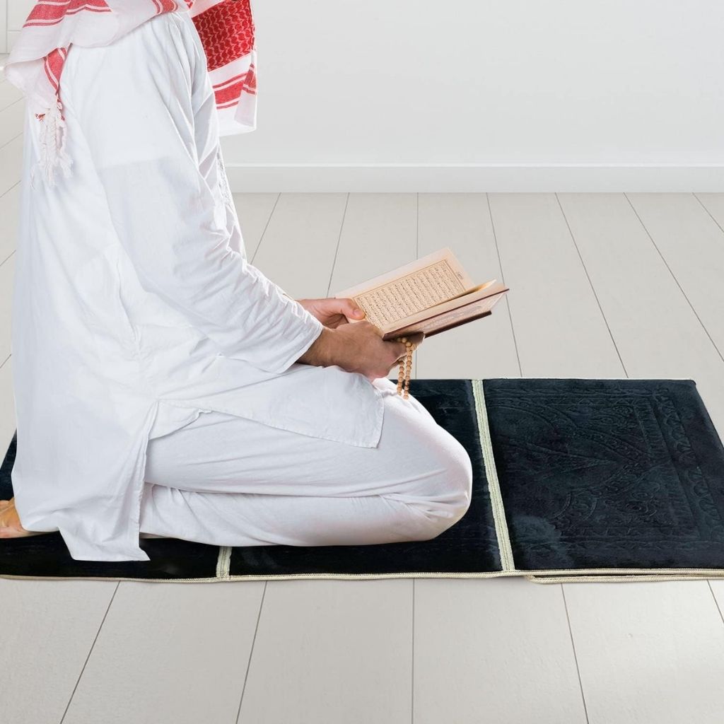 Tapis-de-Pri-re-Sultan-Pliable-avec-Dossier-et-Poche-Arri-re-V2-سجادة-صلاة-سلطان-قابلة-للطي-مع-مسند-ظهر.png