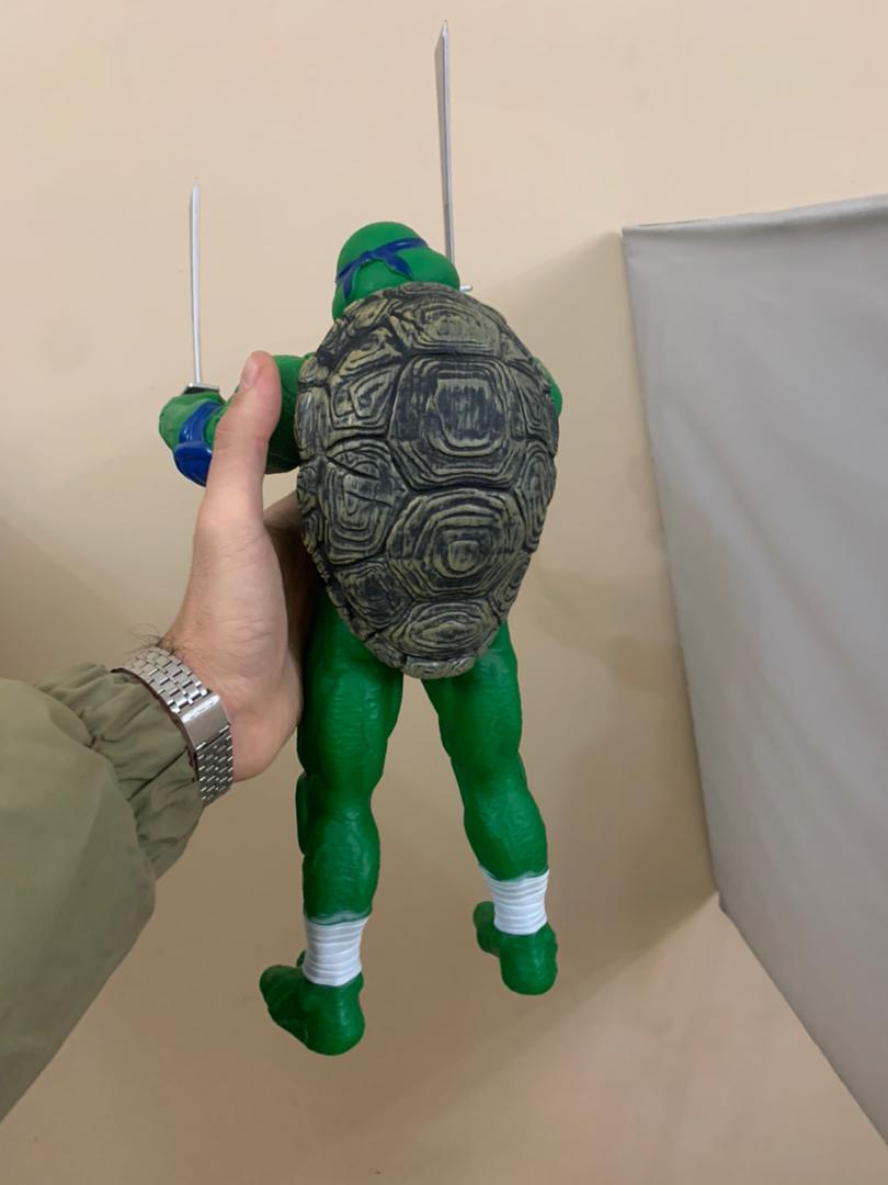 Figurine-G-ante-Tortues-Ninja-30-cm-en-PVC.png