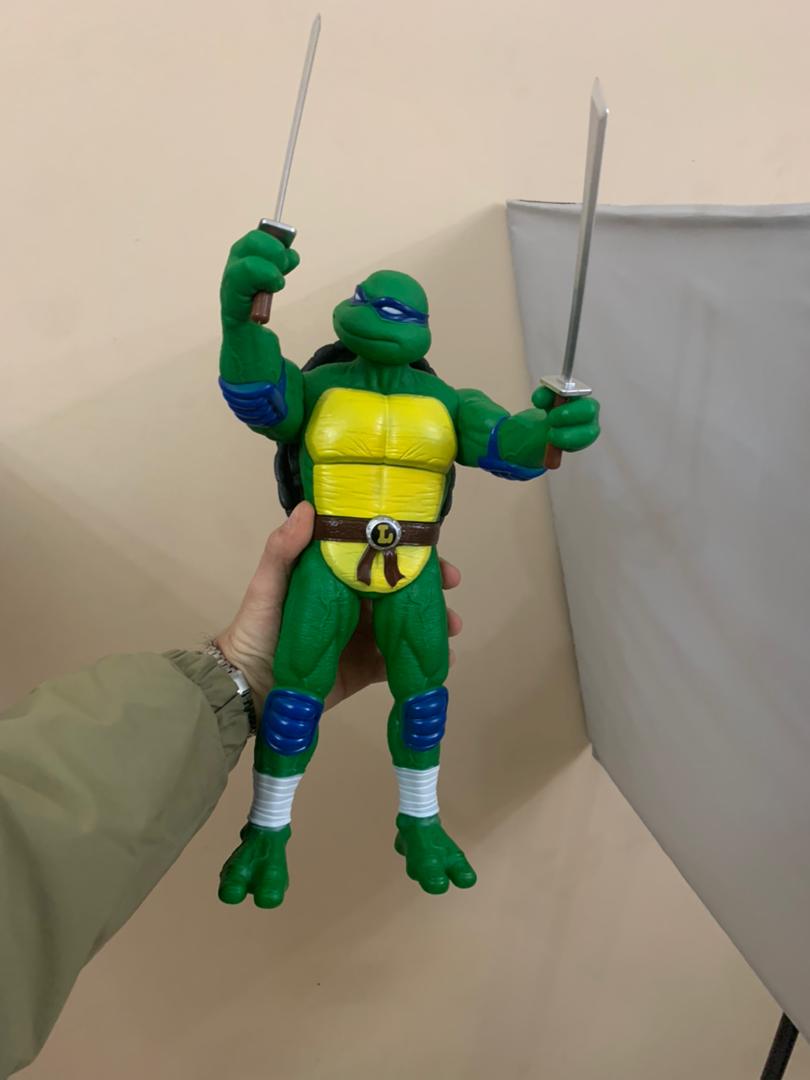 Figurine-G-ante-Tortues-Ninja-30-cm-en-PVC.png